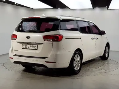 Kia Canival 2016, 137028 км, за 4088.93 USD