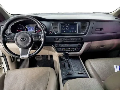 Kia Canival 2016, 137028 км, за 4088.93 USD
