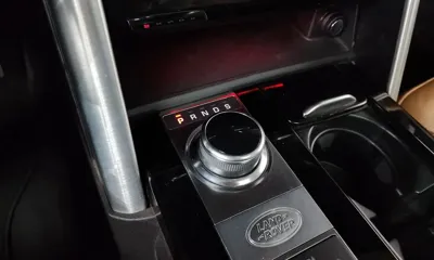 Land Rover Discovery 2018, 75989 км, за 22662.7 USD - фото 9