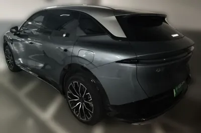 Zeekr 7X 2025, 18200 км, за 28513 USD