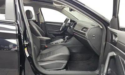 Volkswagen Jetta 2024, 44163 км, за 15688.59 USD - фото 11