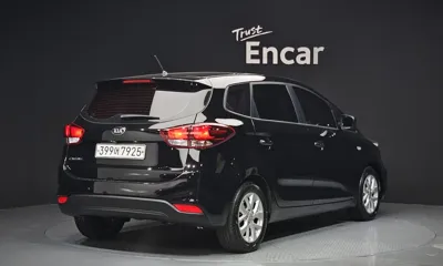 Kia Carens 2017, 234002 км, за 3485.34 USD