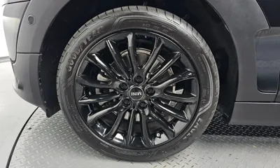 MINI Clubman 2024, 5717 км, за 24028.12 USD