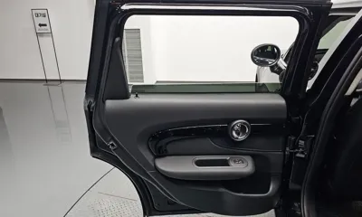 MINI Clubman 2024, 5717 км, за 24028.12 USD - фото 25