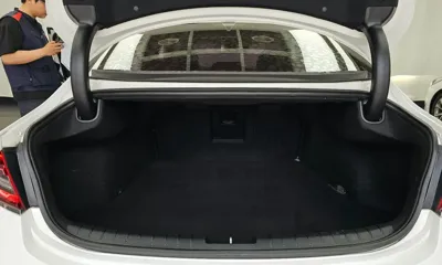 Hyundai Grandeur 2019, 113289 км, за 9572.18 USD - фото 20