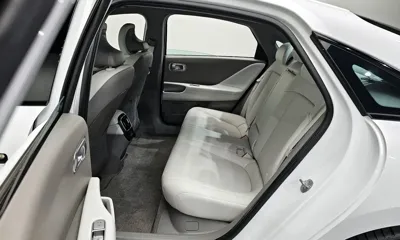 Hyundai Ioniq6 2024, 6458 км, за 27569.91 USD - фото 11
