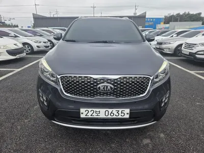 Kia Sorento 2016, 195968 км, за 6557.7 USD