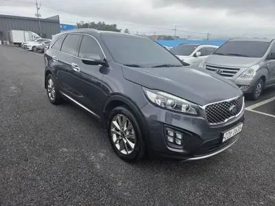Kia Sorento 2016, 195968 км, за 6557.7 USD