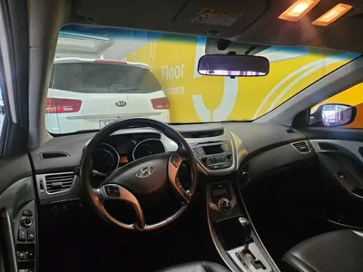Hyundai Avante 2014, 230000 км, за 1947.88 USD