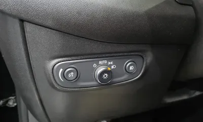 ChevroletGMDaewoo Equinox 2022, 27631 км, за 14205.48 USD - фото 18