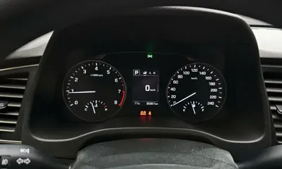 Hyundai Avante 2018, 86961 км, за 5853.72 USD - фото 8