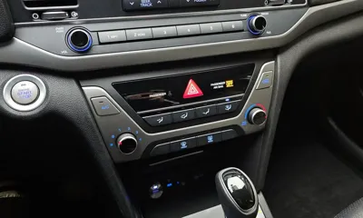 Hyundai Avante 2018, 86961 км, за 5853.72 USD - фото 18