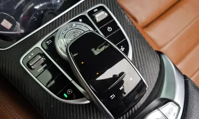 Mercedes-Benz C-Class 2018, 151929 км, за 65046.9 USD - фото 19