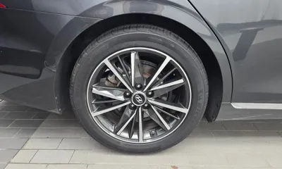 Hyundai Grandeur 2020, 90692 км, за 15229.09 USD