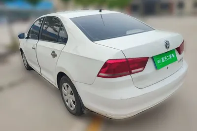 Volkswagen Santana 2013, 150600 км, за 2800 USD