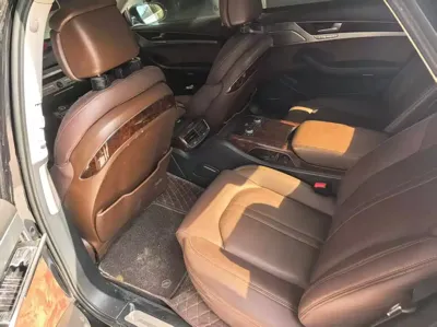 Audi A8 2012, 210000 км, за 7154.86 USD
