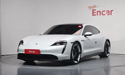 Porsche Taycan · 2022 год