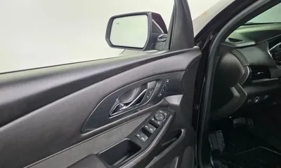 ChevroletGMDaewoo Traverse 2022, 66894 км, за 18631.93 USD - фото 27