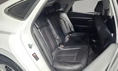 Hyundai Sonata 2022, 56606 км, за 9765.48 USD - фото 12
