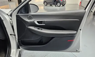 Hyundai Sonata 2022, 56606 км, за 9765.48 USD - фото 25