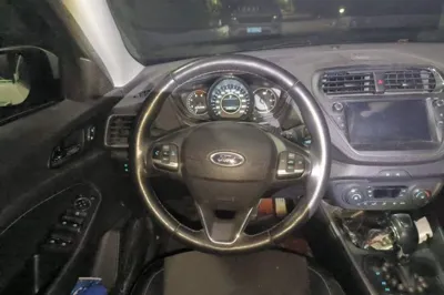 Ford Escort 2019, 41500 км, за 7222 USD - фото 8