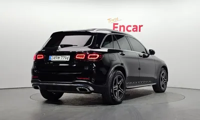 Mercedes-Benz GLC-Class 2022, 49127 км, за 28596.49 USD - фото 2