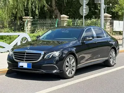 Mercedes-Benz E-Class · 2016 год