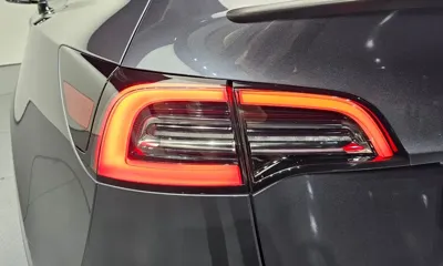 Tesla Model Y 2024, 21082 км, за 25713.93 USD - фото 23