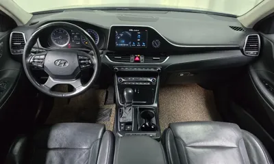 Hyundai Grandeur 2018, 115188 км, за 9977.68 USD - фото 7