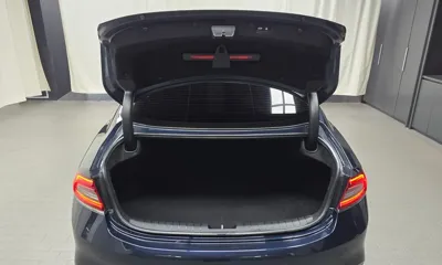 Hyundai Grandeur 2018, 115188 км, за 9977.68 USD - фото 20