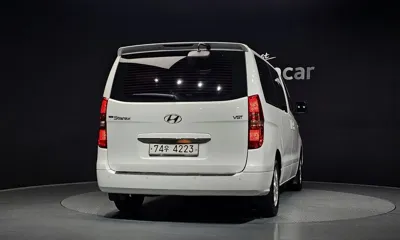 Hyundai Starex 2015, 104944 км, за 5949.24 USD