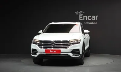 Volkswagen Touareg 2022, 92030 км, за 27522.32 USD
