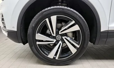 Volkswagen Touareg 2022, 92030 км, за 27522.32 USD