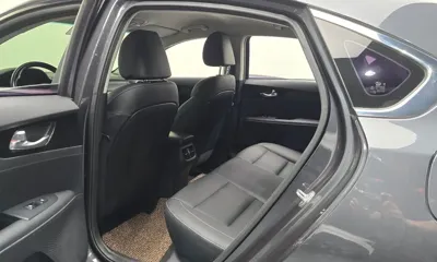 Kia K3 2019, 72827 км, за 9058.68 USD - фото 11