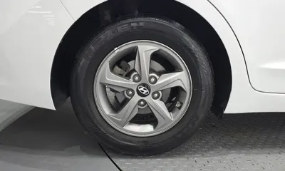 Hyundai Avante 2016, 89409 км, за 5980.63 USD