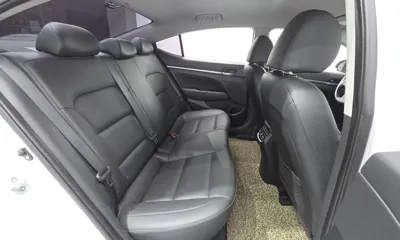 Hyundai Avante 2016, 89409 км, за 5980.63 USD - фото 12