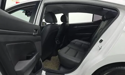 Hyundai Avante 2016, 89409 км, за 5980.63 USD - фото 26