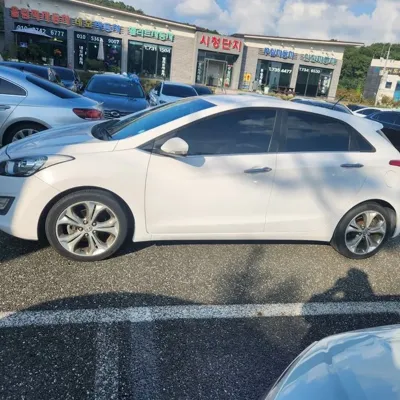 Hyundai i30 2012, 66575 км, за 4680.49 USD