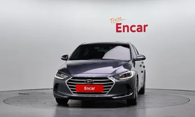 Hyundai Avante 2017, 118717 км, за 5399.43 USD