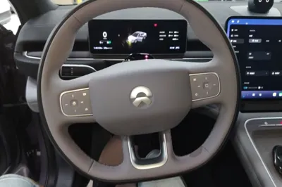 Nio EC6 2025, 10200 км, за 40710 USD - фото 18