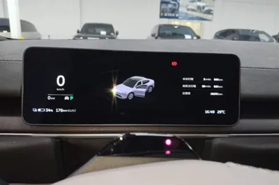 Nio EC6 2025, 10200 км, за 40710 USD - фото 19
