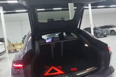 Nio EC6 2025, 10200 км, за 40710 USD - фото 27