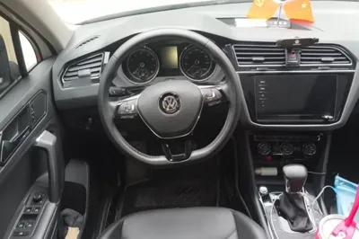 Volkswagen Tiguan L 2020, 85200 км, за 17347 USD - фото 9