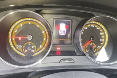 Volkswagen Tiguan L 2020, 85200 км, за 17347 USD - фото 10