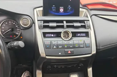Lexus NX 2015, 70000 км, за 14877 USD - фото 15