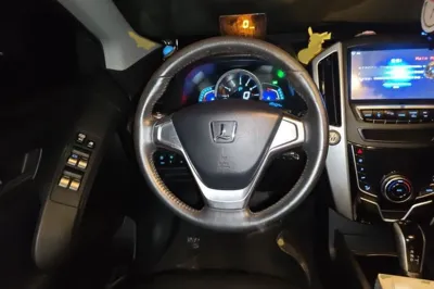 Luxgen U6 SUV 2014, 75000 км, за 4467 USD - фото 9