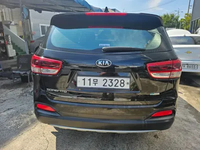 Kia Sorento 2015, 132466 км, за 8440.62 USD