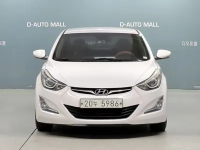 Hyundai Avante 2015, 144140 км, за 2756.99 USD