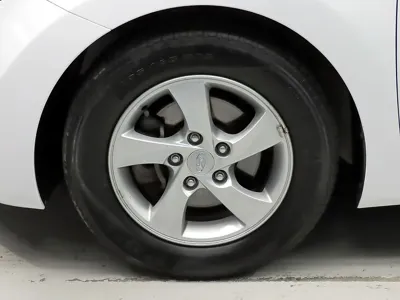 Hyundai Avante 2015, 144140 км, за 2756.99 USD