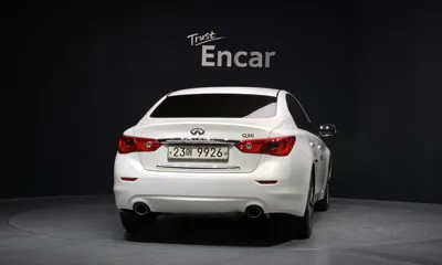 Infiniti Q50 2014, 185913 км, за 2619.14 USD